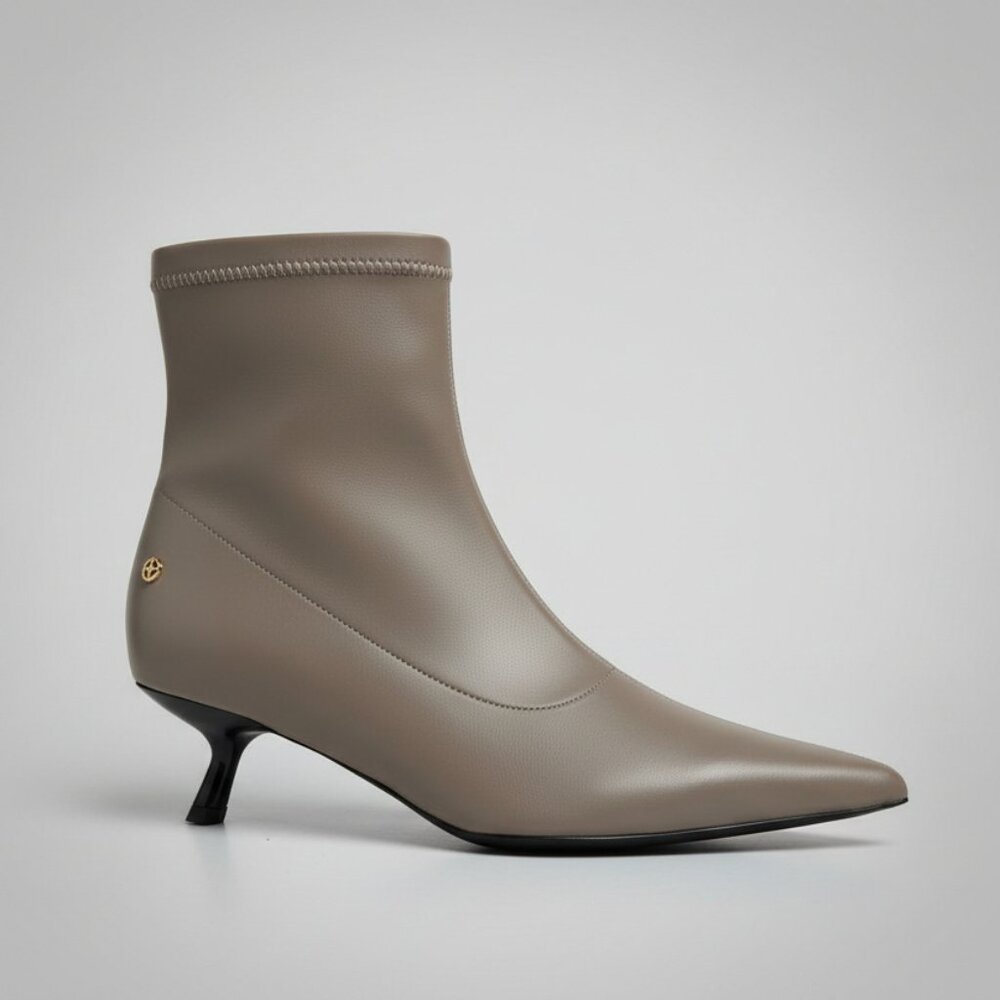 Anine Bing tan Hilda bootie, size 9, NEW WITHOUT TAGS!